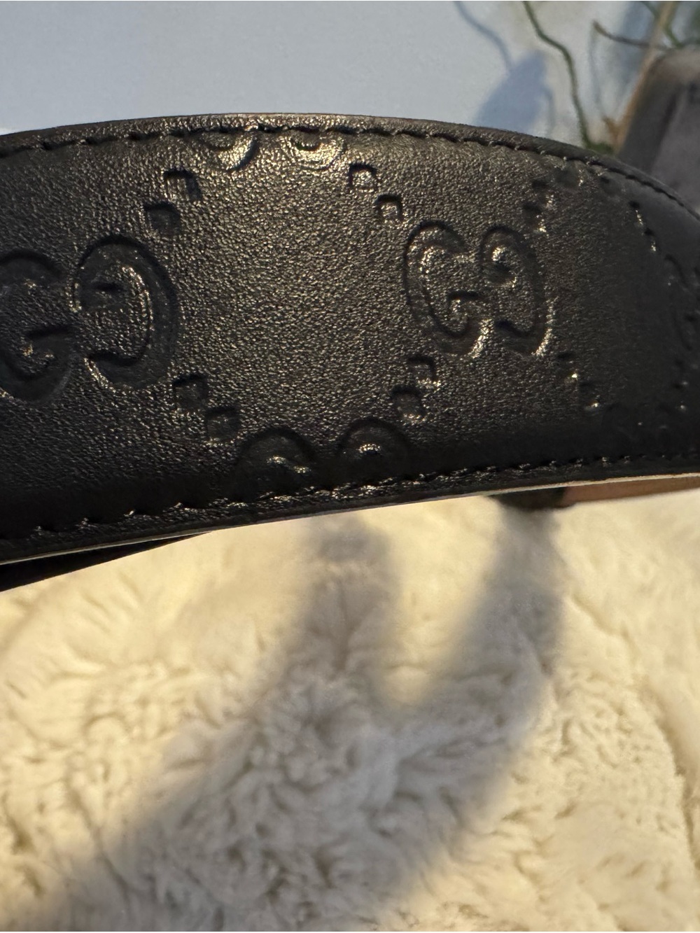 Gucci Black Leather Belt with Gold Double G Buckle - Picture 3 of 5